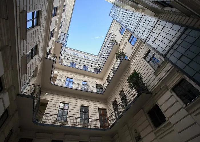 Agora * Budapest